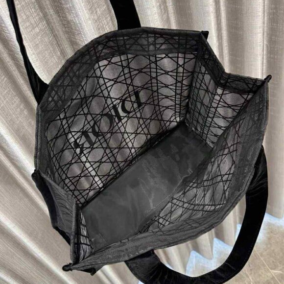 DIOR TOTE BAG - Picture 8 of 9